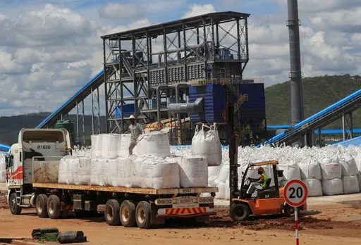 Zimbabwe : l'interdiction d'exporter déclenche une ruée vers le traitement du lithium