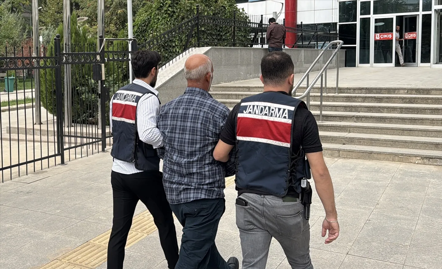 "PKK"nıñ Awrupadağı êşçänlege tikşerelde