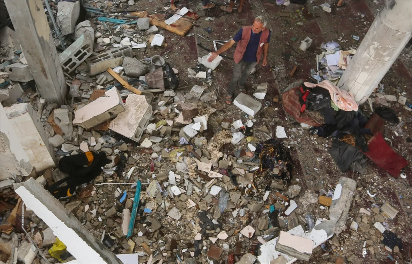 İsrailin soyqırım savaşı müsəlmanlardan sonra xristianları da əhatə edir