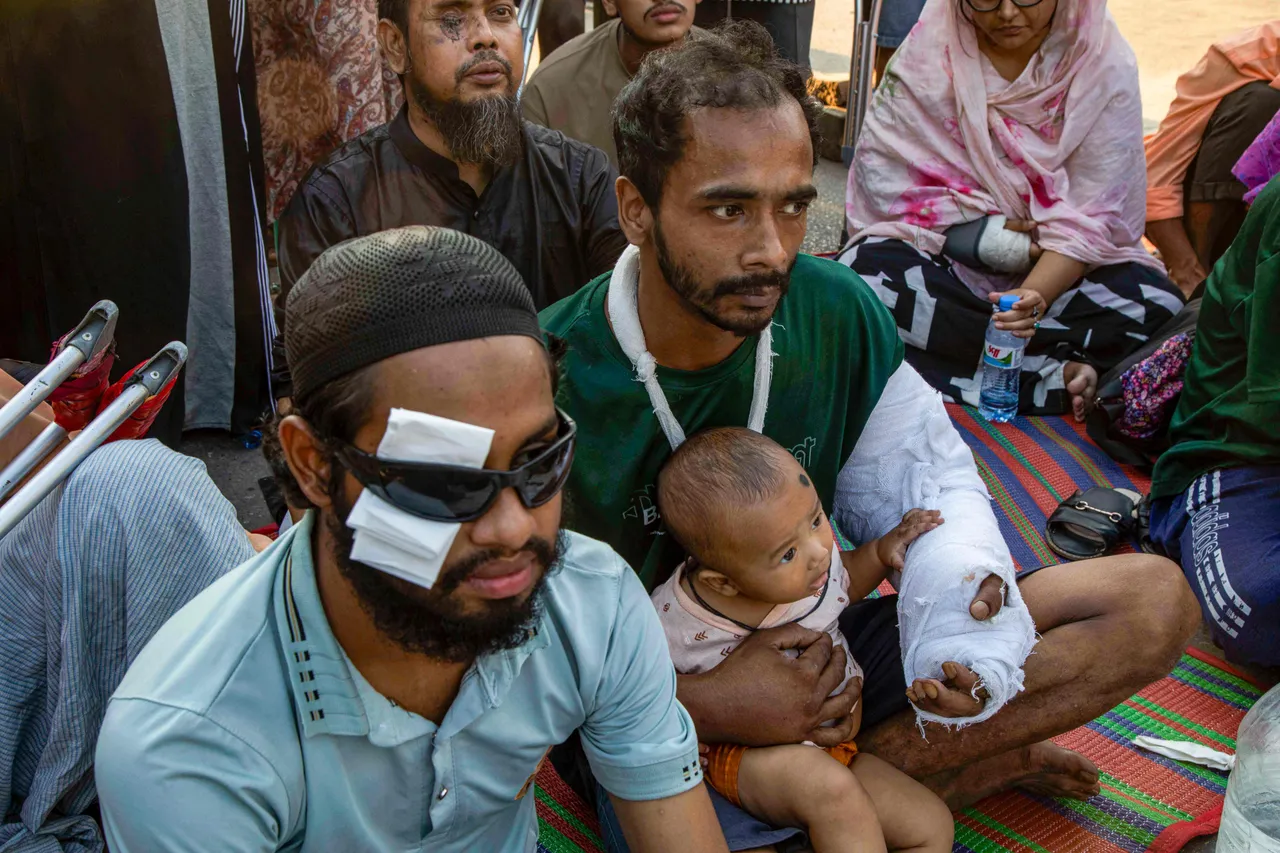 Bekas PM Bangladesh, Hasina Begum, mengurung bayi dalam penjara rahsia