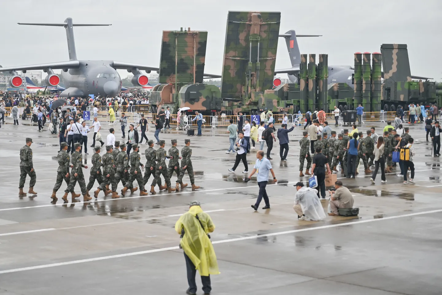 چین نے دفاعی بجٹ میں اضافہ کر دیا