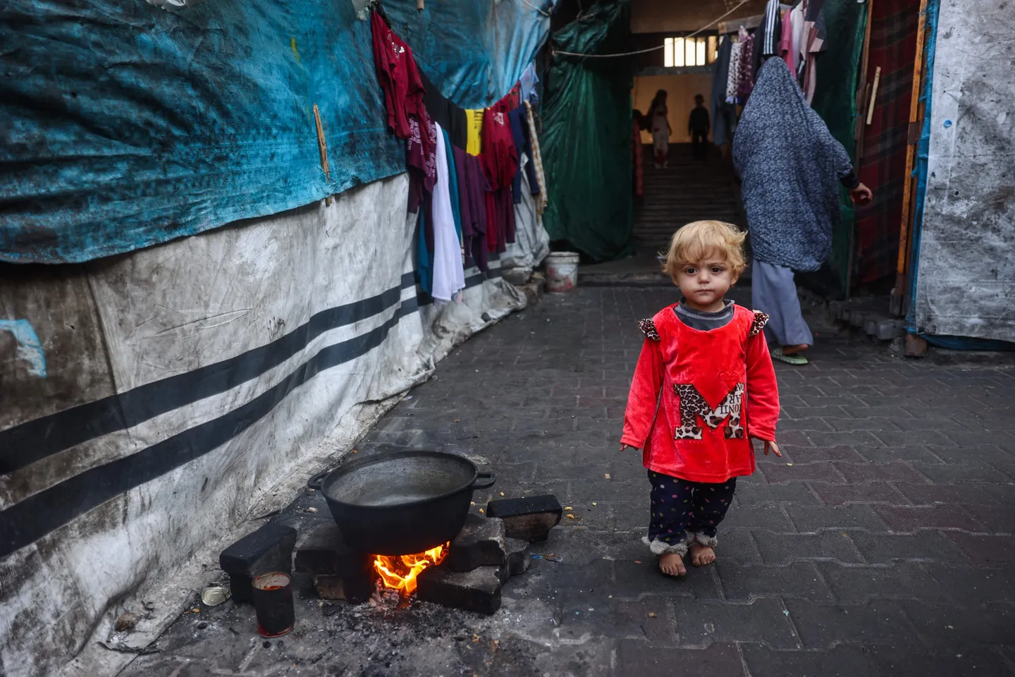 تقریباً 2000 فلسطینی قیدی اسد کی جیلوں میں لاپتہ