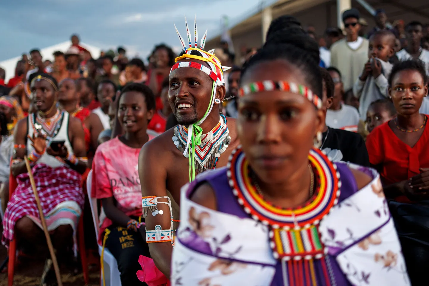 مەدەنىيەت ئوغرىلىقى: داڭلىق مودا ماركىلىرى يەرلىك لايىھەلەرنى ئوغرىلىماقتا