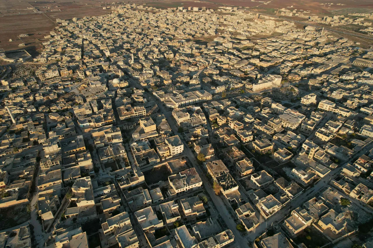 د سوریې په شمال لویدیځ ادلیب ښار کې په برید کې څلور امنیتي سرتیري ووژل شول