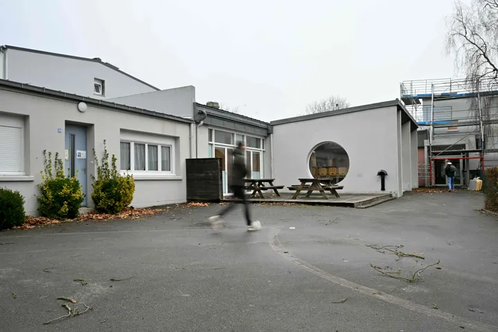 France : Inspection dans le foyer d’accueil où un enfant a été rasé