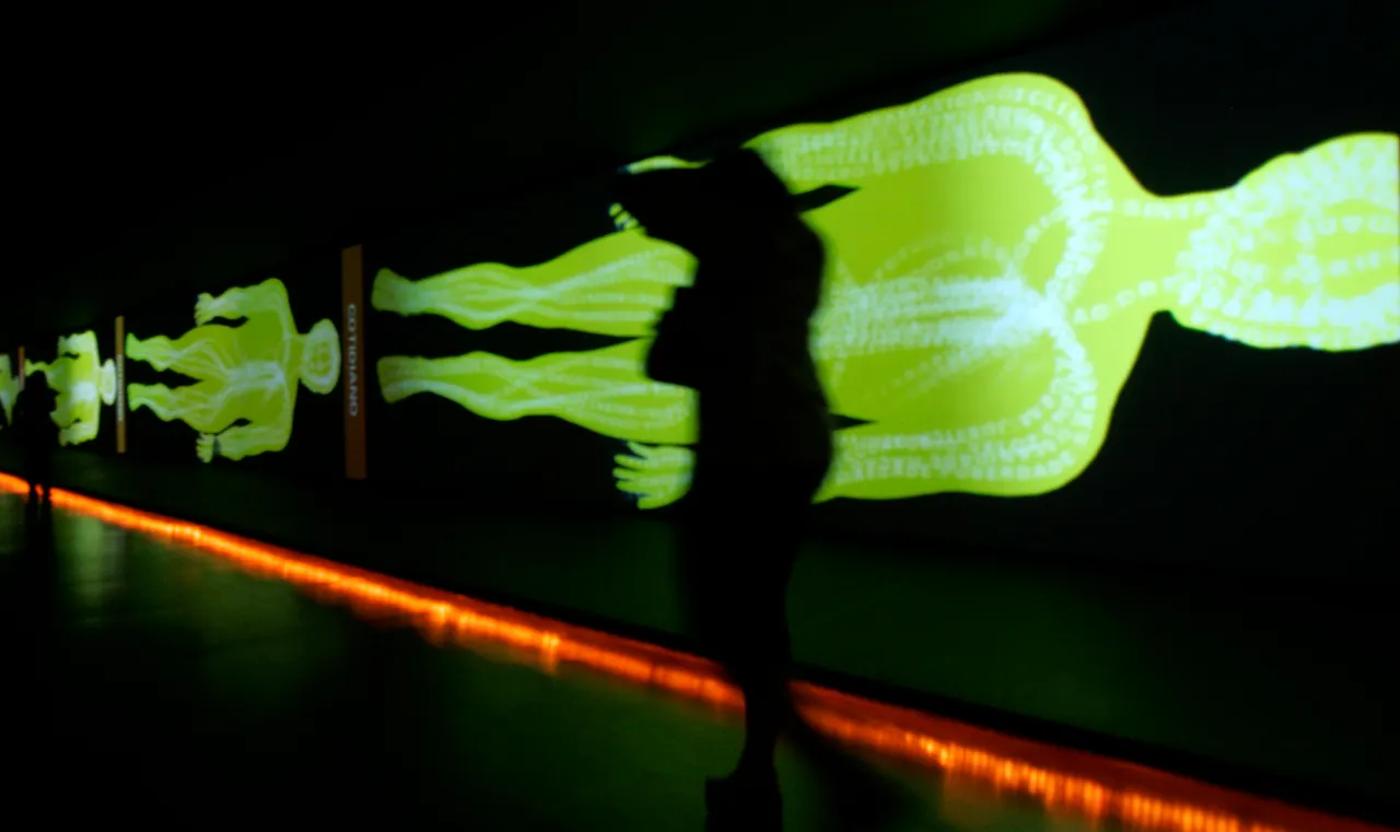 تىل ۋە مۇھەببەت: چەمبەرچاس مۇناسىۋەت