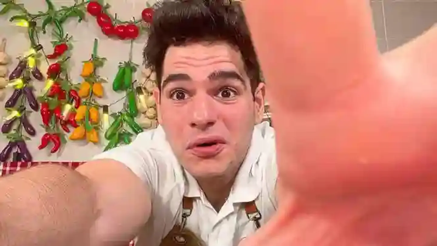 El chef que comparte recetas de McDonald's, KFC y hasta Doritos en boicot