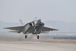 Түркияның жергілікті «KAAN» жойғыш ұшағы жаһандық сенімге қалай ие болды?