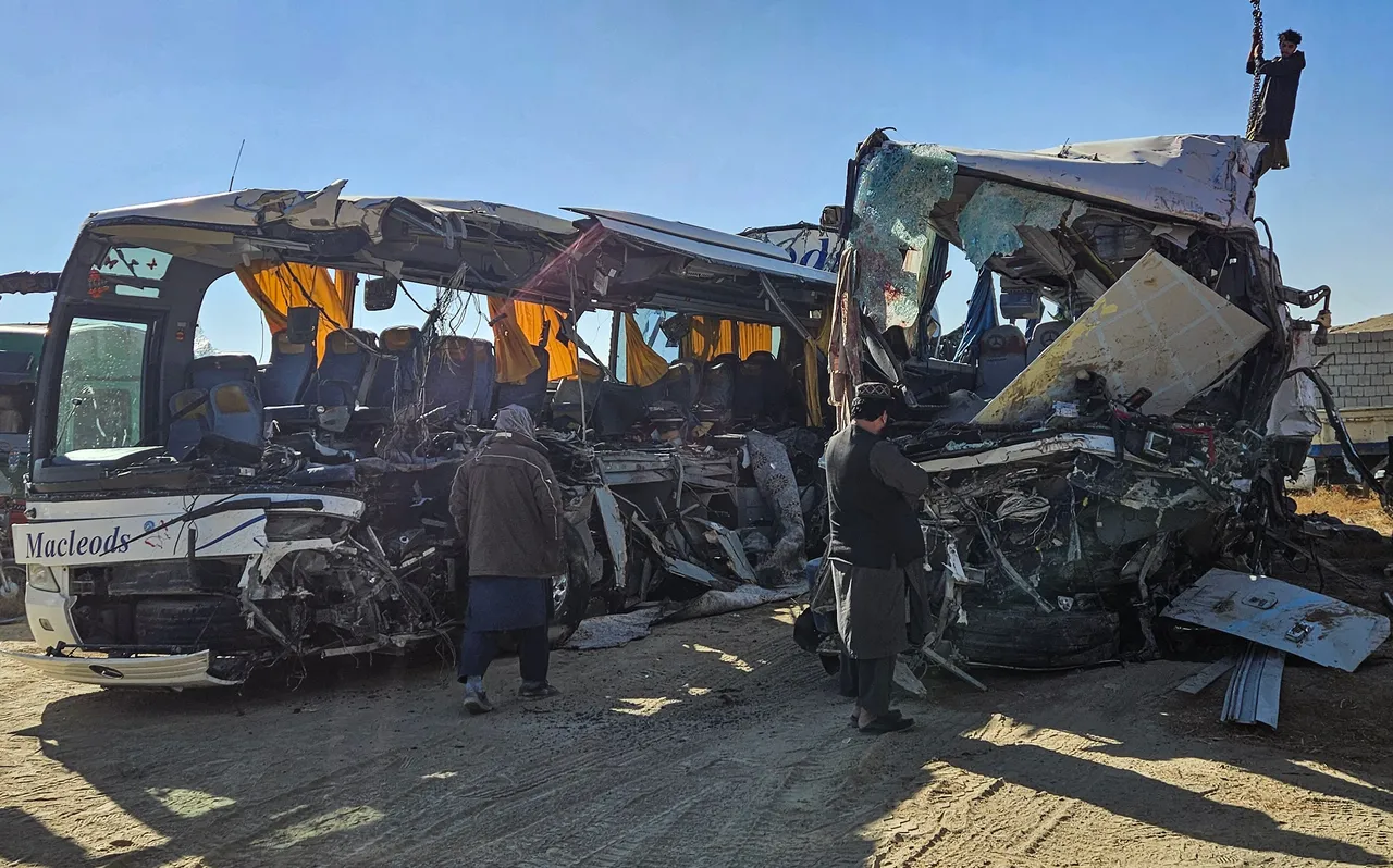 Աֆղանստանում ավտոբուսի վթարի հետևանքով մահացածների թիվը հասել է 76-ի