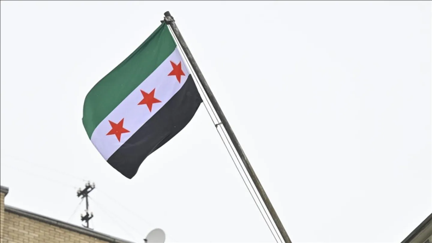 سۈرىيەنىڭ يېڭى ھۆكۈمىتىدىن ئىرانغا چاقىرىق