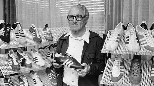 アディダスがナチスとの暗い歴史をどのように隠してきたのか