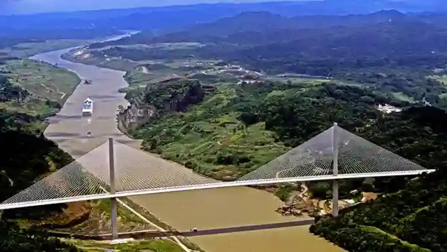 ¿Cuál es la historia detrás del canal de Panamá y por qué Trump lo quiere?