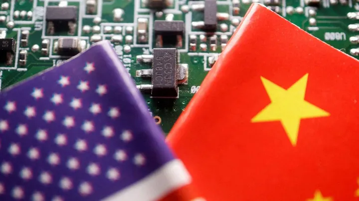 कैसे अमेरिकी प्रतिबंध चीन की चिप आत्मनिर्भरता की महत्वाकांक्षा को बढ़ावा दे रहे हैं