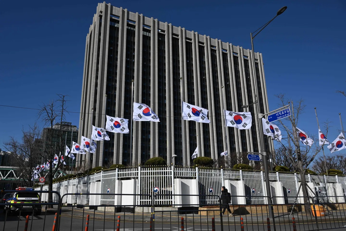 대한민국, 2026년 728조 원 예산 발표, 국방비 8.2% 증액 제안