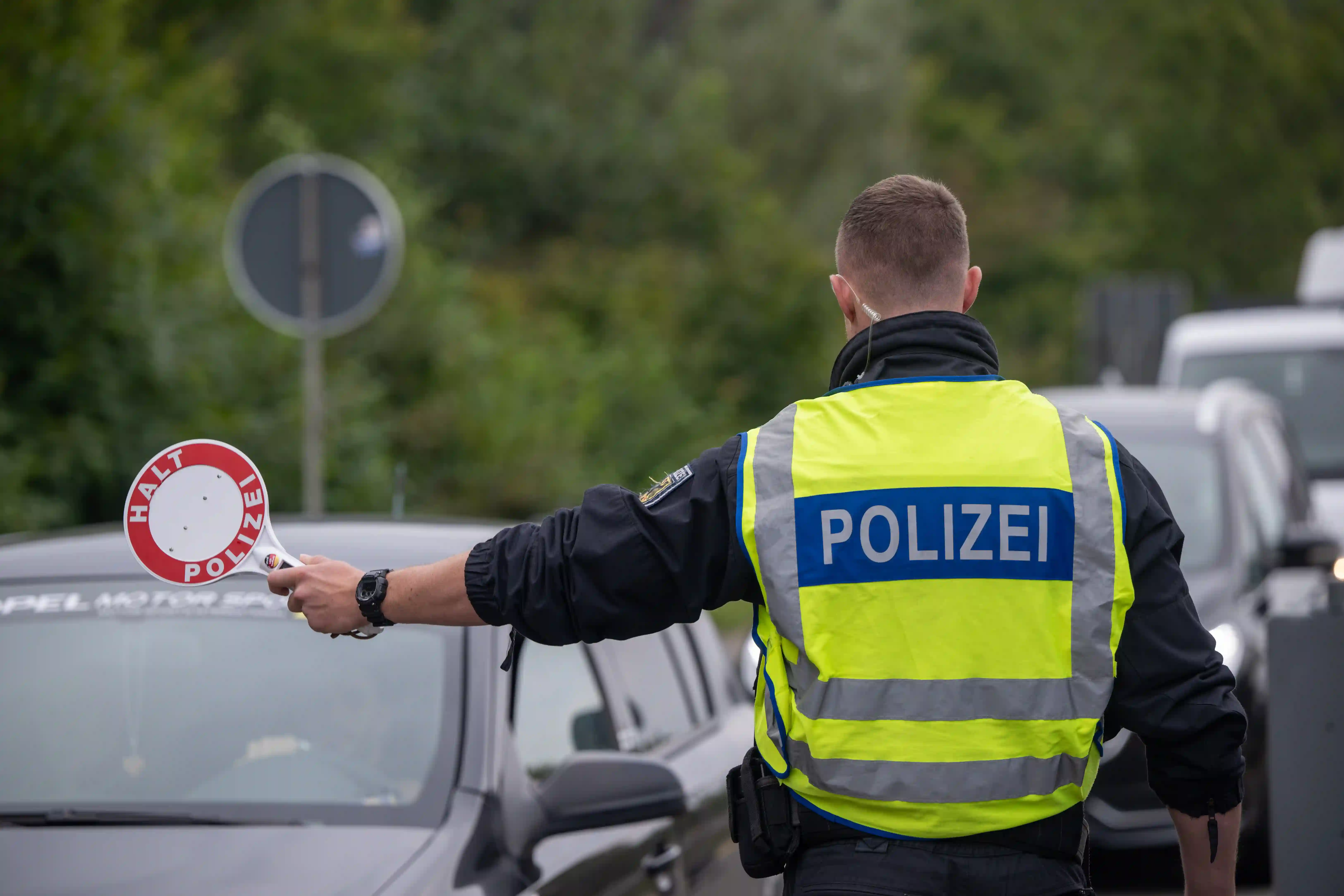 Weniger Asylanträge – Faeser hält Kontrollen für ausreichend