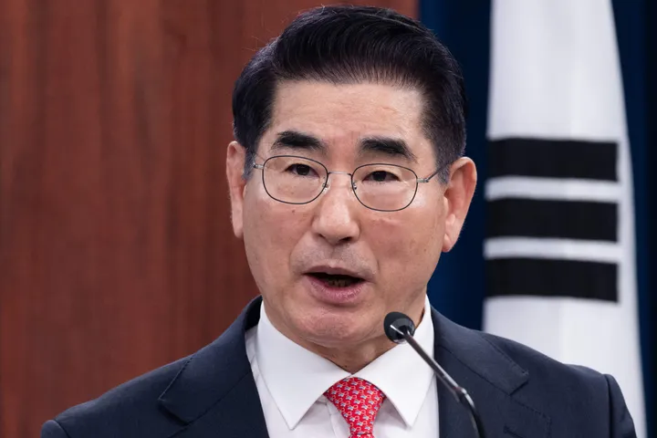 한국의 김용현 전 국방부 장관, 사법방해 혐의로 징역 3년 선고