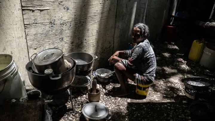 Cómo un grupo millonario mantiene en caos al país más pobre de Occidente