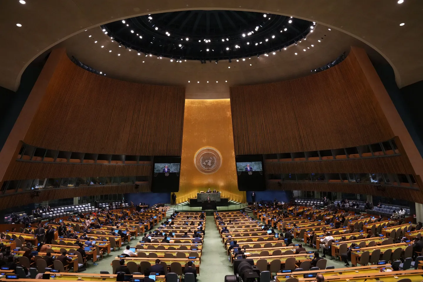 ب د ت ئومۇمىي كېڭىشى غەززە مەسىلىسىنى مۇزاكىرە قىلدى