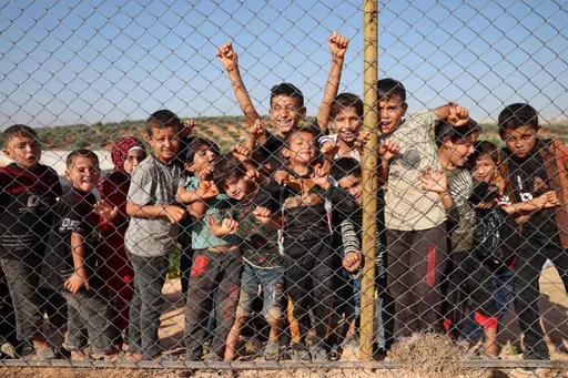 UNICEF-i: Miliona fëmijë sirianë jashtë bankave të shkollës