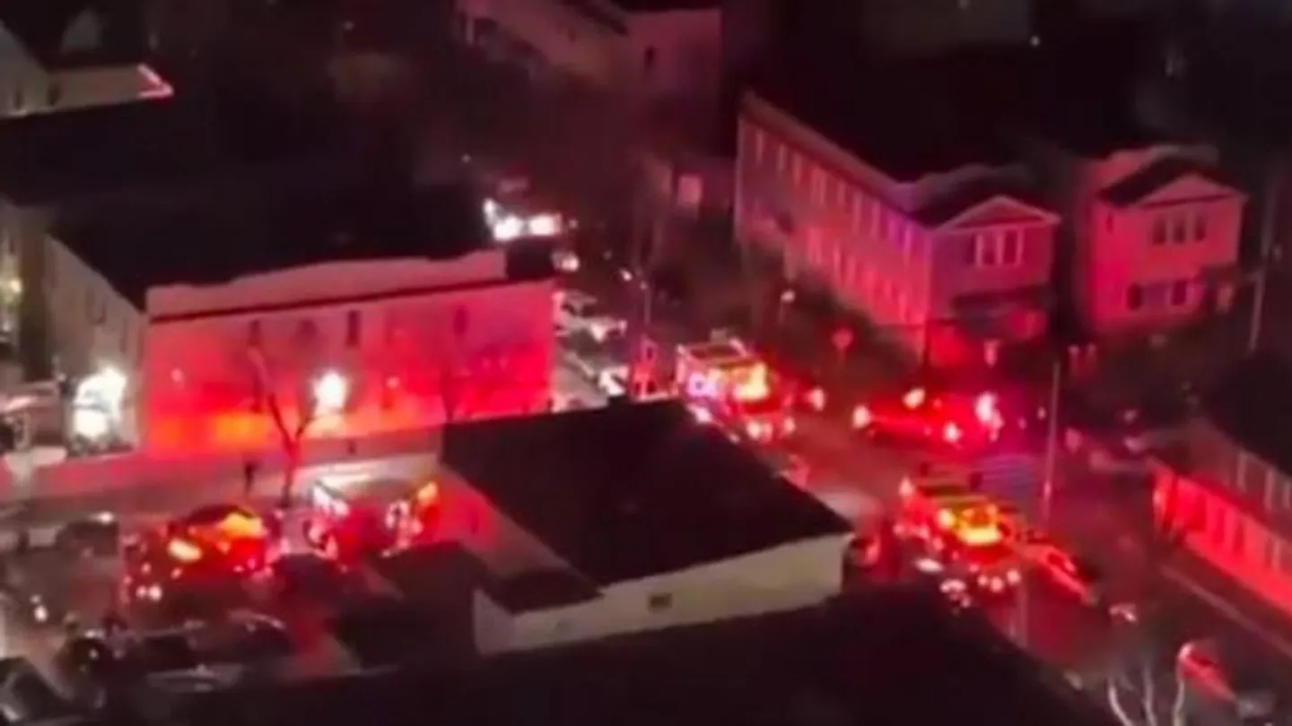 نيۇ يوركتا قوراللىق ھۇجۇم يۈز بەردى