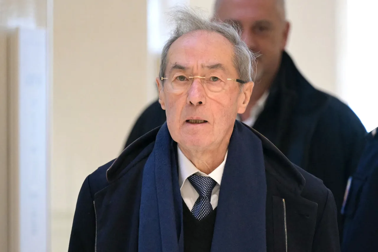 Procès du financement libyen: Claude Guéant conteste les déclarations de Nicolas Sarkozy