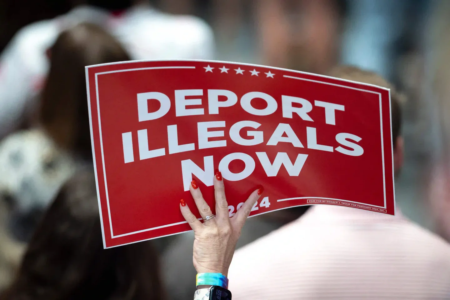 America catch more than 500 criminals, send dem back to dia kontri