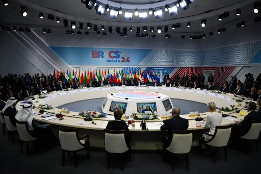 Γιατί το 2024 ήταν χρονιά ορόσημο για την άνοδο των BRICS