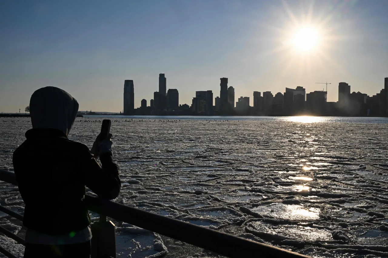 Над 60 луѓе починаа во САД од екстремниот студен бран