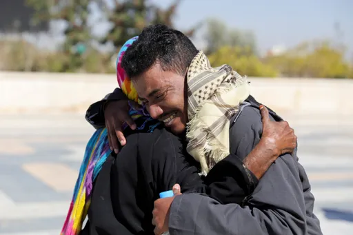 Yemeni government and Houthis hold prisoner talks in Jordan