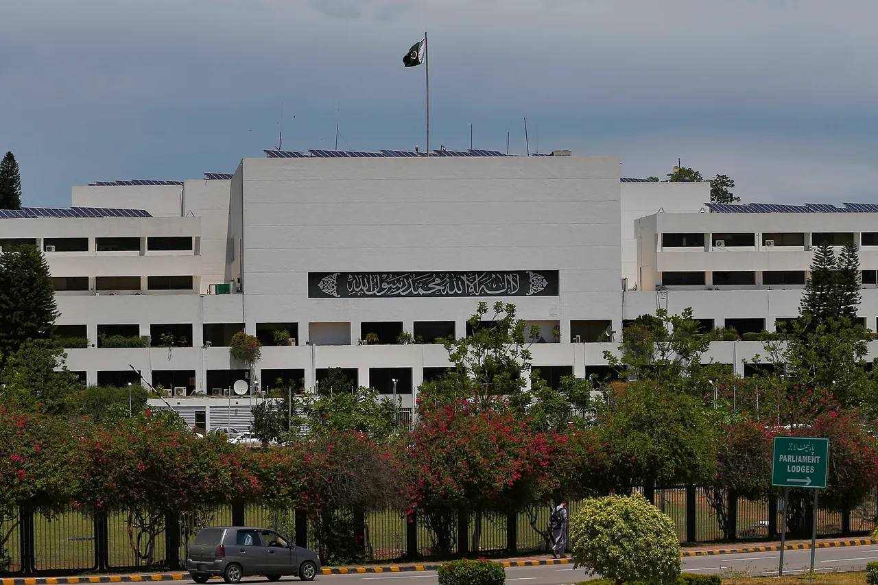 Pakistan outlaws disinformation with imprisonment of up to three years