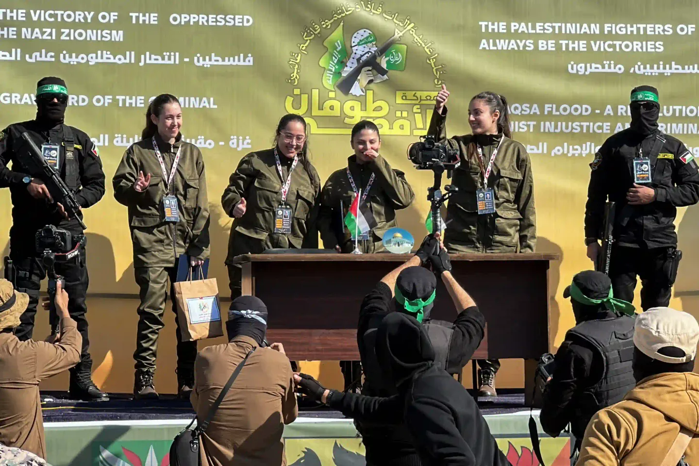 Opposisjonens scene: Hamas' iscenesatte budskap til verden