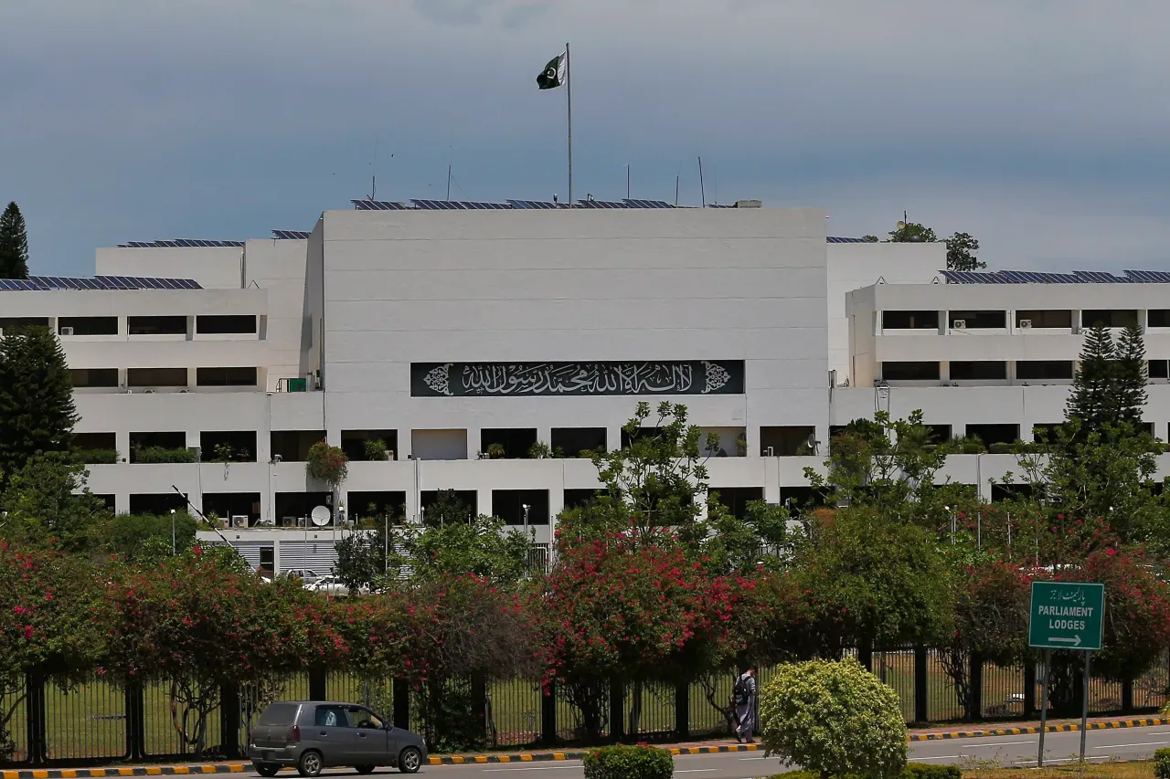 Pakistan Melarang Penyebaran Hoax dengan Hukuman Penjara Hingga Tiga Tahun