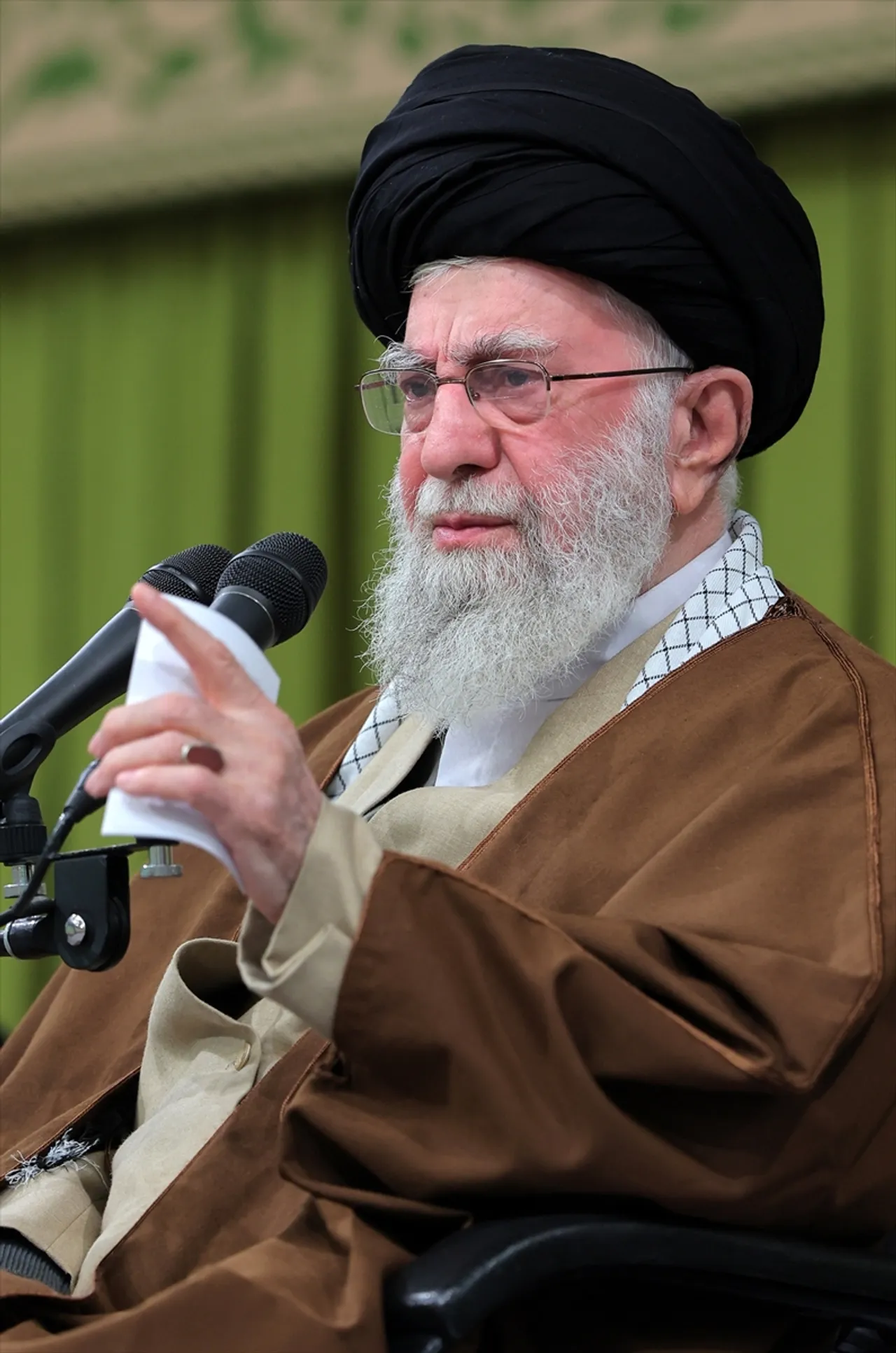 哈梅内伊之死将如何影响伊朗的权力平衡？