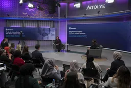 Түркияда аялдарга карата зомбулукка жол берилбейт