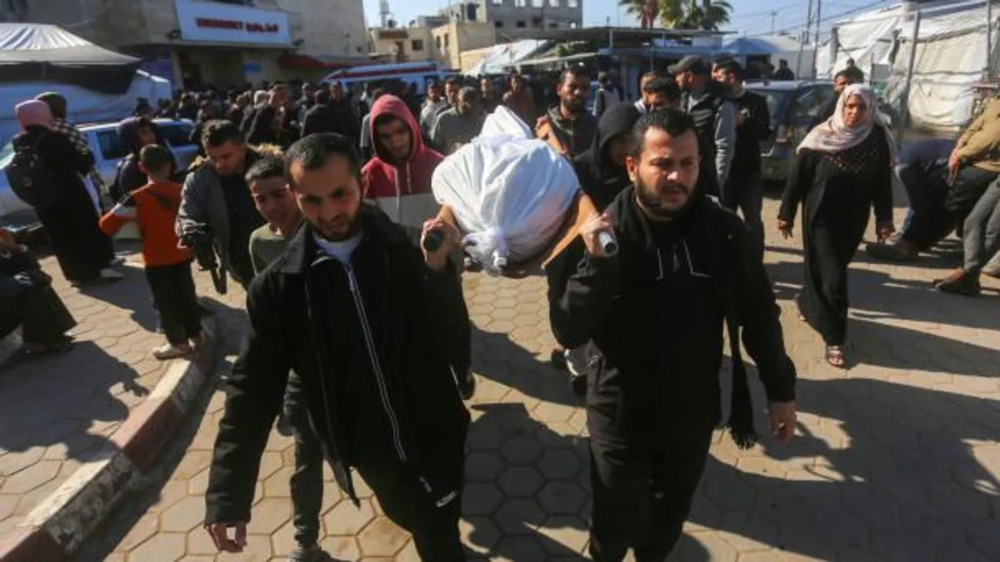 ئىسرائىلىيەنىڭ غەززەگە قاراتقان 34 قېتىملىق ھاۋا ھۇجۇمىدا 71 كىشى قازا قىلدى