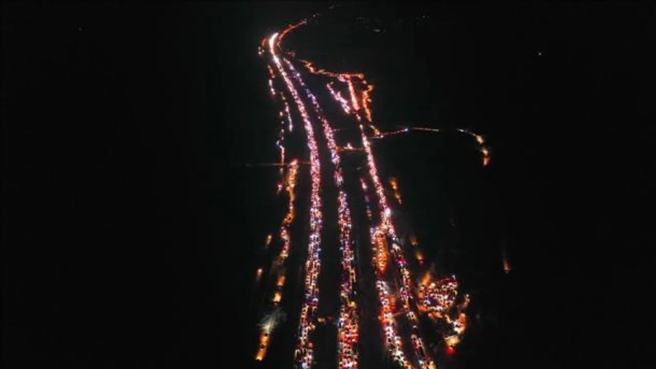 115 مىڭدىن ئارتۇق سۈرىيەلىك ۋەتىنىگە قايتتى