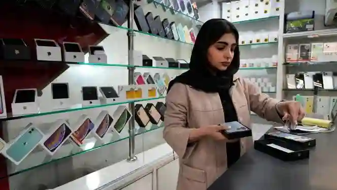 Iran don lift ban wey stop new iPhone to enter di kontri