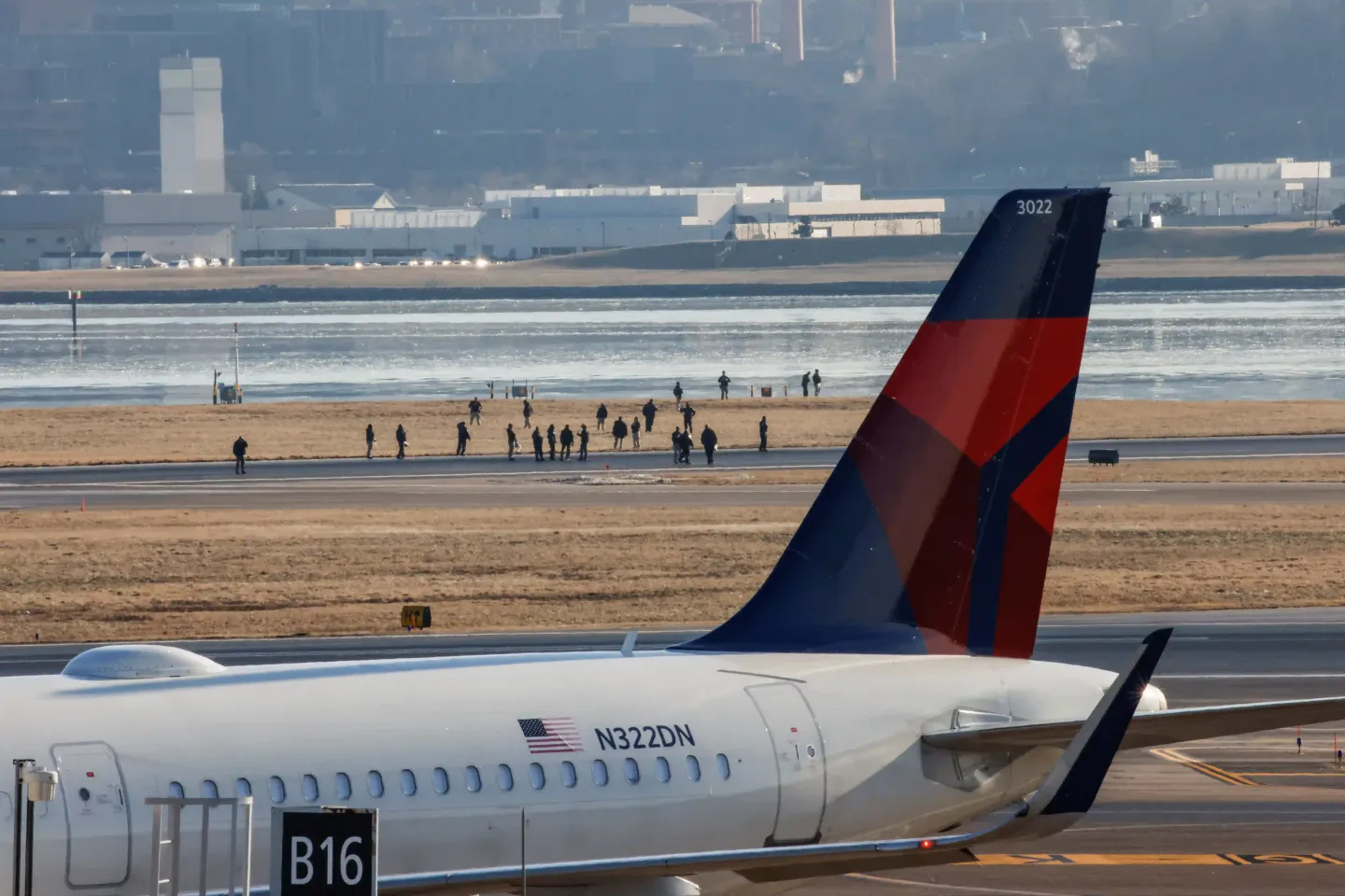 US officials say 'likely no survivors' in Potomac mid-air collision
