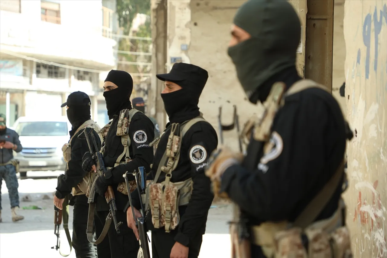 الداخلية السورية تضبط شحنة مخدرات جنوبيّ البلاد معدّة للتهريب إلى الأردن