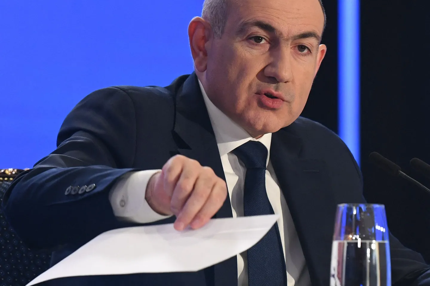 آذربائیجان سے معاہدہ ہو سکتا ہے بشرطیکہ وہ منسک گروپ کو تحلیل کردے: پاشینیان