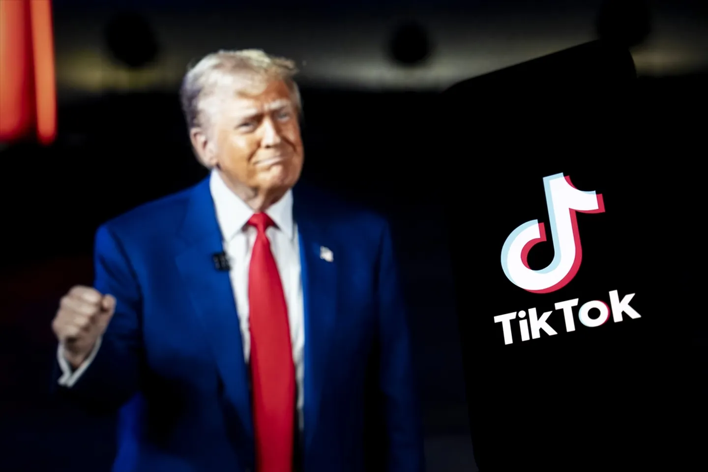 Trump mengatakan AS sedang bernegosiasi dengan empat kelompok terkait penjualan TikTok