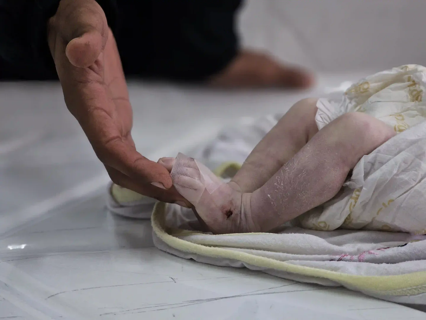 Another newborn baby freezes to death in Gaza, death toll rises to 8