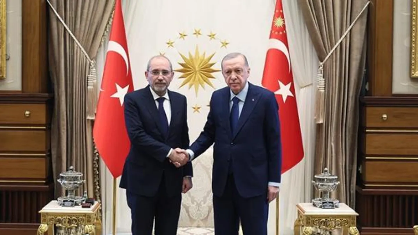 ئەردوغان ئىيوردانىيە تاشقى ئىشلار ۋەزىرىنى قوبۇل قىلدى