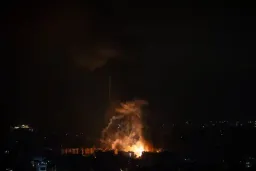 Pakistanda partlayış nəticəsində iki polis əməkdaşı həlak olub