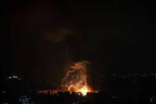 Pakistanda partlayış nəticəsində iki polis əməkdaşı həlak olub