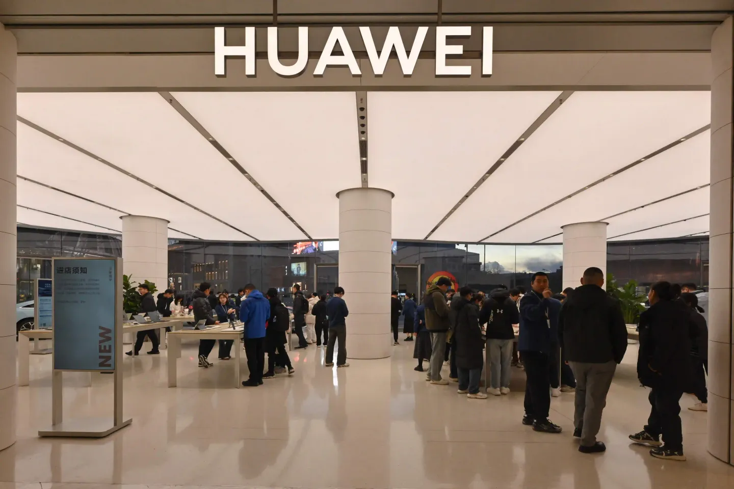 Den hemliga leveranskedjan: Hur TSMC-chips hamnade i Huaweis senaste AI-teknik