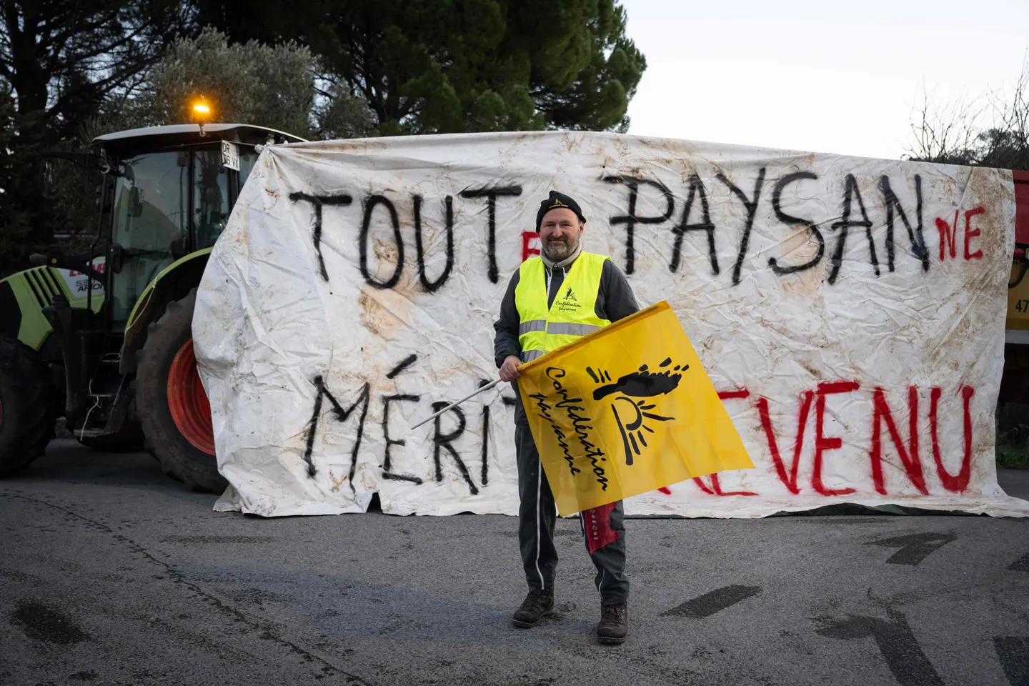 France: blocages par les agriculteurs dès lundi autour de Paris