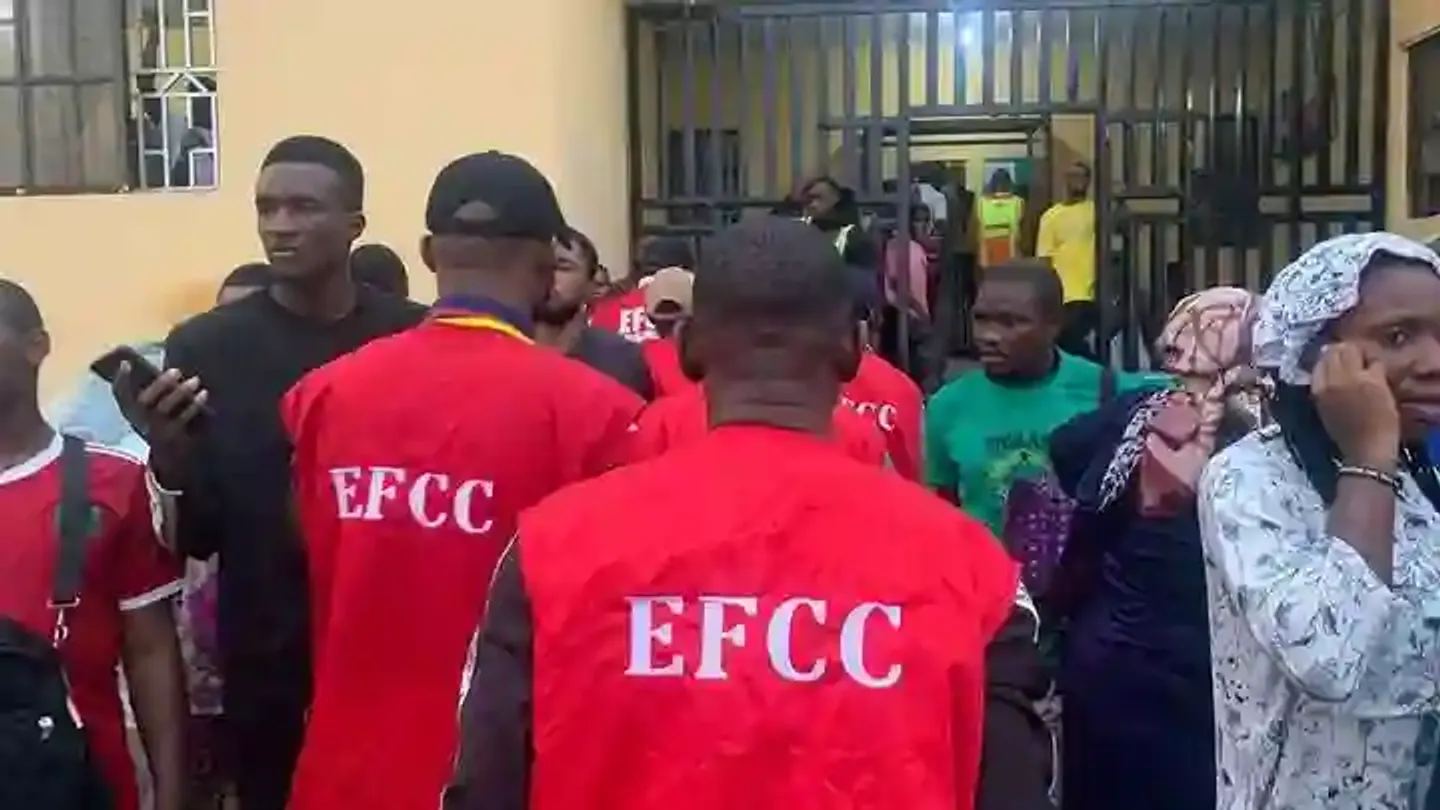 EFCC za ta haɗa kai da Interpol don bincike kan damfarar  hannayen-jarin CBEX