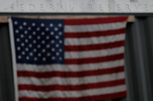 US Supreme Court prevents Trump from firing fed governor for now