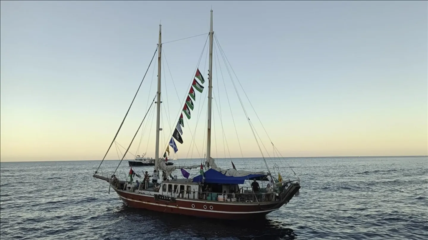Флотилата за Газа: Израелската морнарица не успеа да ги пресретне